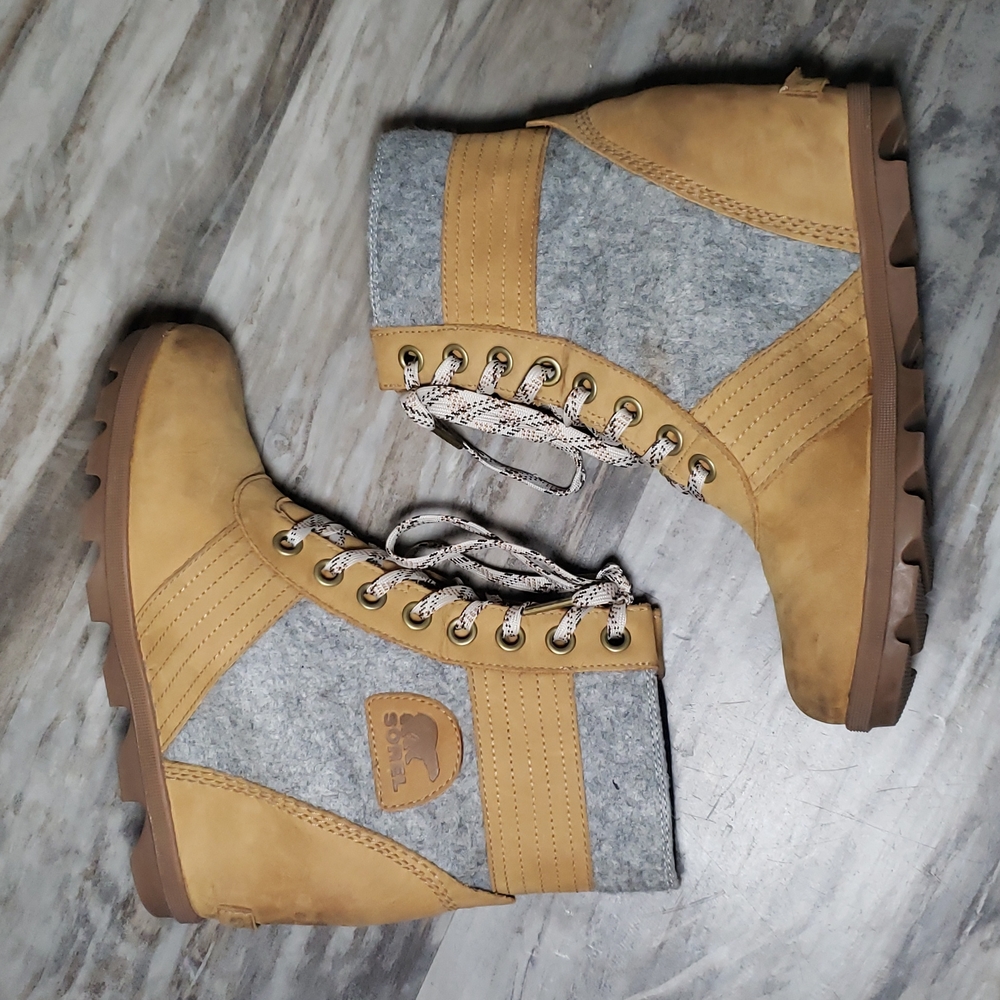 Sorel Lexie Tan Leather Boot